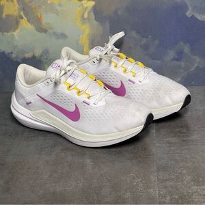 Nike Air Winflo 10 Women's White Running Shoes Size 9
